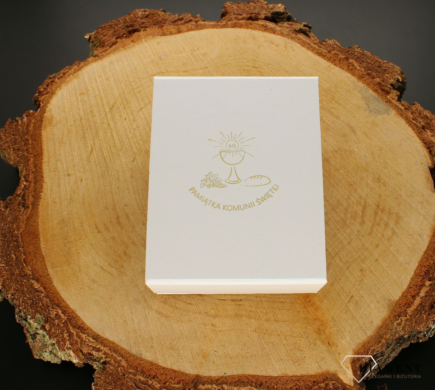 Opakowanie do biżuterii 'Pamiątka Komunii Świętej'. Kolczyki, łańcuszki, pierści45omysł na prezent dla dziecka na Komunię. Opakowanie na biżuterię z napisem Pamiątka Komunii Ś (1).jpg